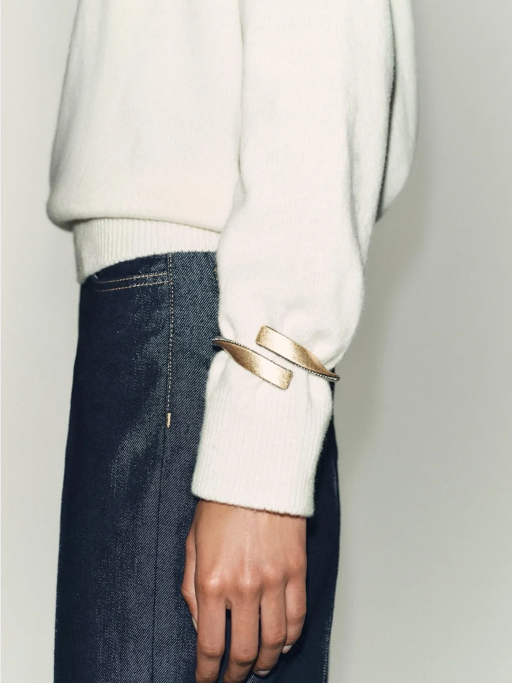 NWOT. Zara Gold/Silver Women's Sparkly Combination Bracelet.